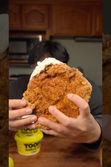Taiwanese Fried Chicken Steak with ​⁠@toomdips  #friedchicken  #streetfood #easyrecipe