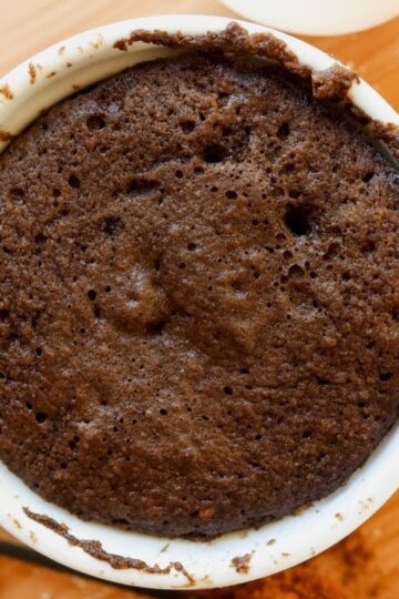 KETO CHOCOLATE CAKE IN 1 MINUTE | THE BEST LOW CARB MUG CAKE FOR KETO