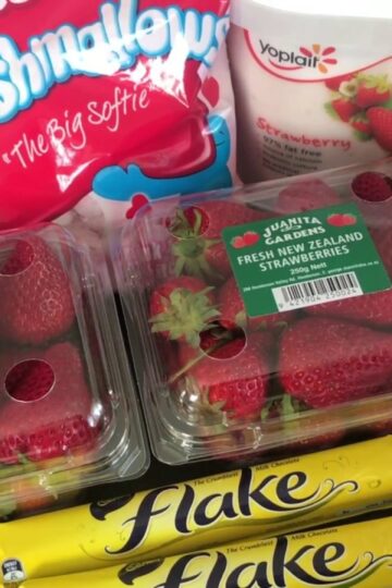 QUICK AND EASY AMBROSIA RECIPE | #Vlogmas Day 3 || LIFEASLOZ