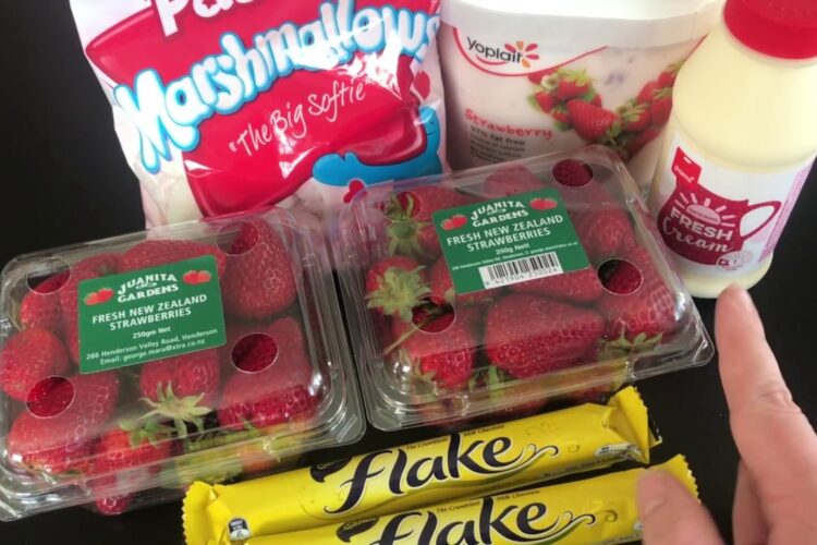 QUICK AND EASY AMBROSIA RECIPE | #Vlogmas Day 3 || LIFEASLOZ