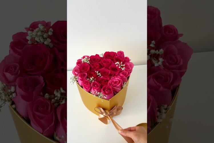 What do you think about this arrangement? #flowers #roses #chocolatecoveredstrawberries