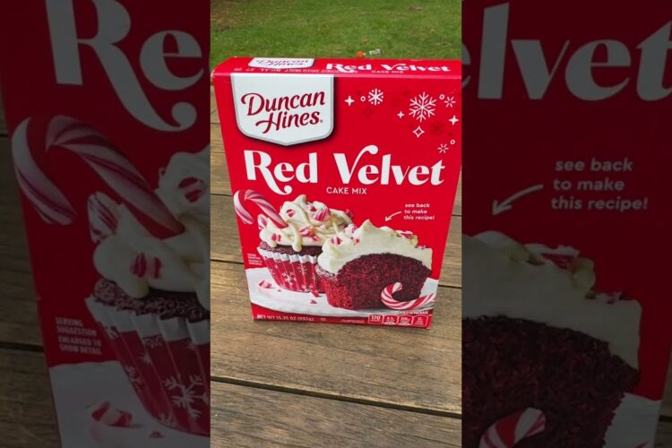 Duncan Hines Red Velvet Cake Mix Christmas Holiday Retro #cakemix #duncanhines #redvelvetcake