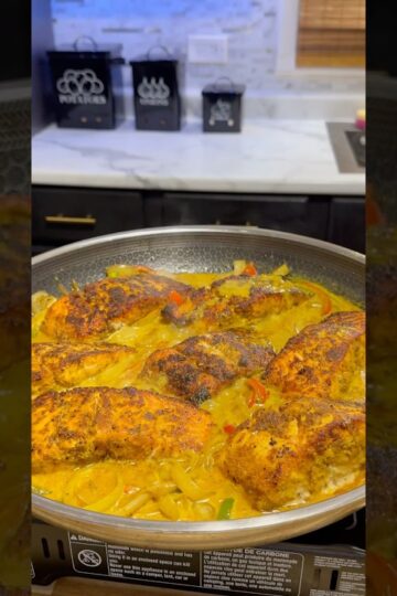 Coconut Curry Salmon! An Easy Weeknight Dinner #curry #coconutcurry #salmon #jamaicanfood #thaifood