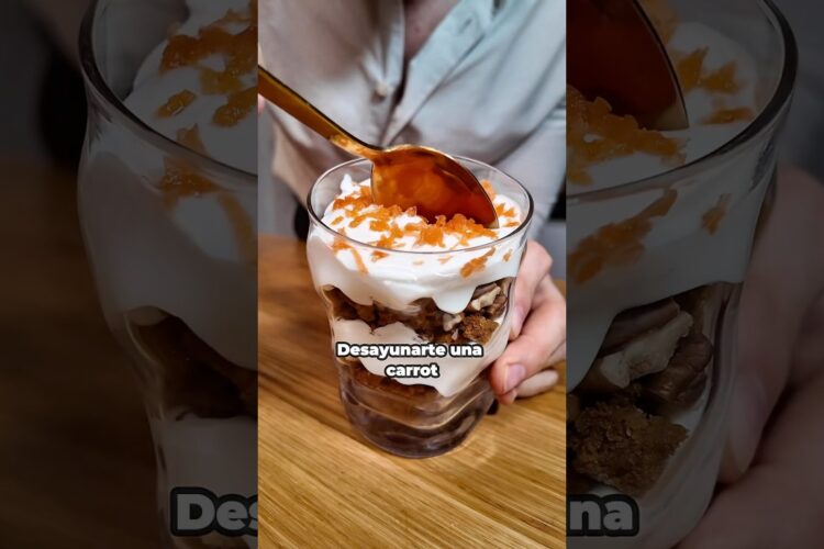 CARROT CAKE SALUDABLE 🍰🥕EN 10 MIN ⏱️#Carrotcake #Desayunos #fitness #fit #healthy #Tarta