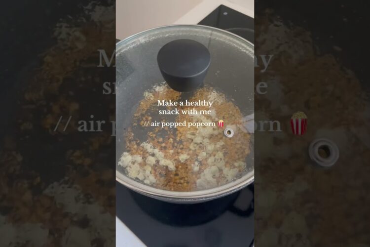 Dietitian makes an easy healthy snack: air popped popcorn #shorts