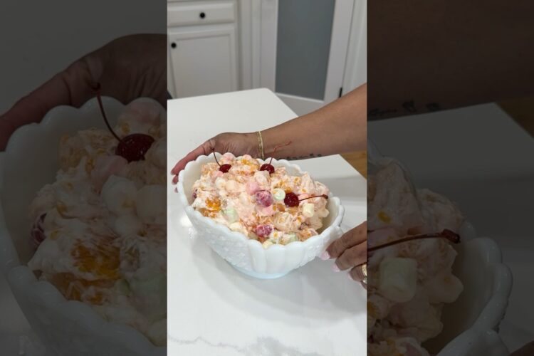 Ever tried Ambrosia salad? #springvibes #brunchvibes #brunchrecipes #ambrosia #desserts #saladrecipe