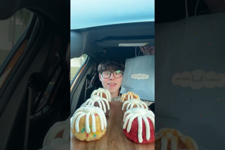 NOTHING BUNDT CAKES 🧁🤯 #foodie #explore #cake #dessert #review #foodlover