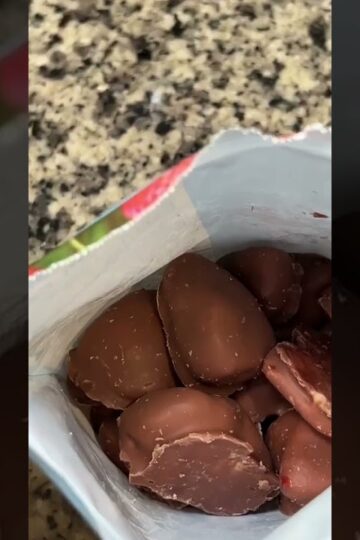 SNACK REVIEW: tru fru (chocolate covered strawberries at home!) #chocolatecoveredstrawberries