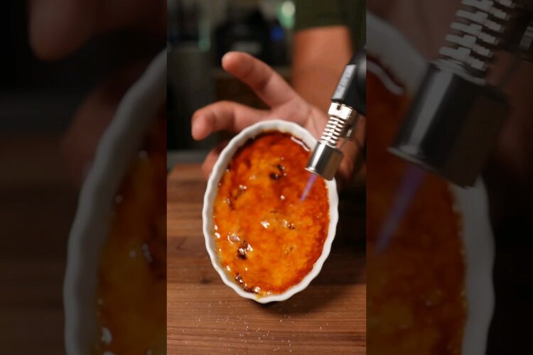 Creme Brulee that anyone can make, and it's delicious. #desert  #baking #cremebrulee