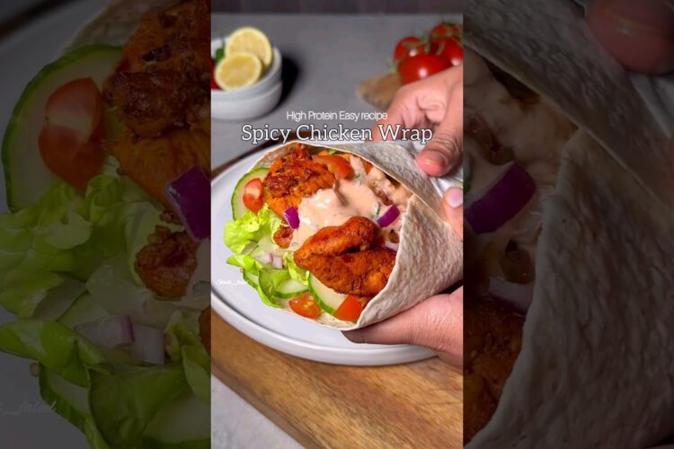 Spicy Chicken wraps !!  #highprotein Recipe in description 👇.