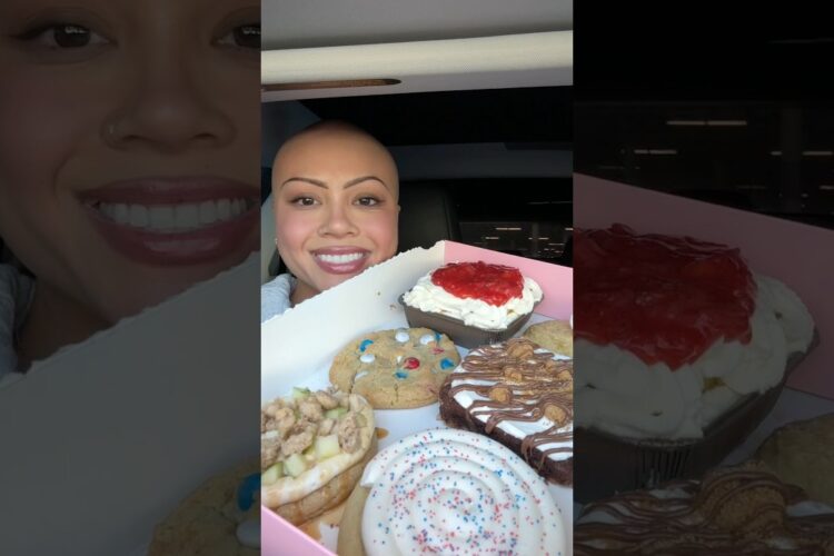 6/30 CRUMBL COOKIE REVIEW🍓