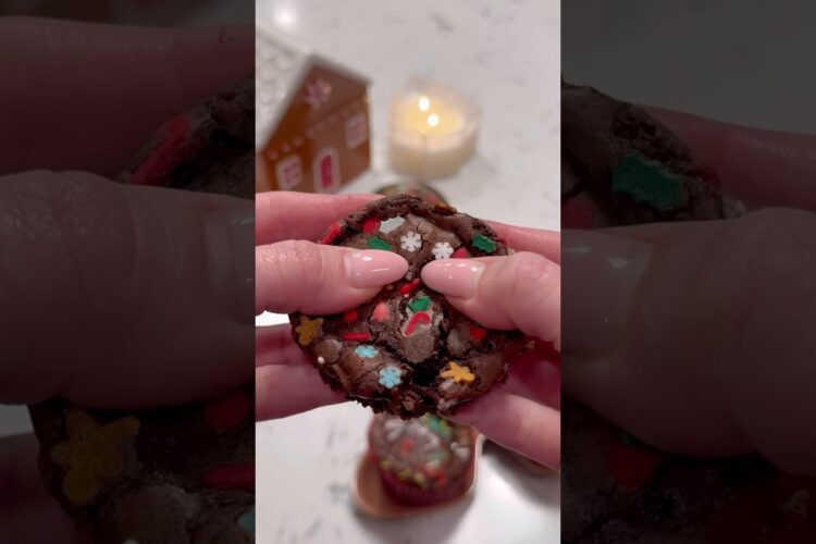 Bake 350F for 15-20 min😘#christmas #christmasbrownies #brownies #christmasbaking #christmascookies