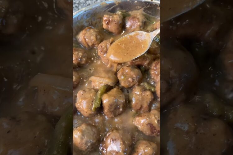 Easy Weeknight Dinner | Smothered Turkey Meatballs Recipe