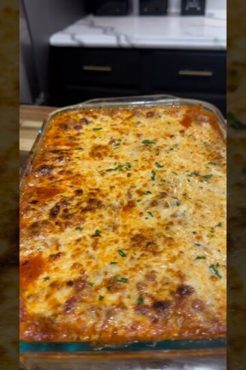 This Lasagna won’t last long at your house! #lasagna #foodie #whatsfordinner #pastalover #foodie