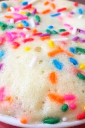 One Minute Vanilla Mug Cake | Eggless Microwave Cake | #Shorts