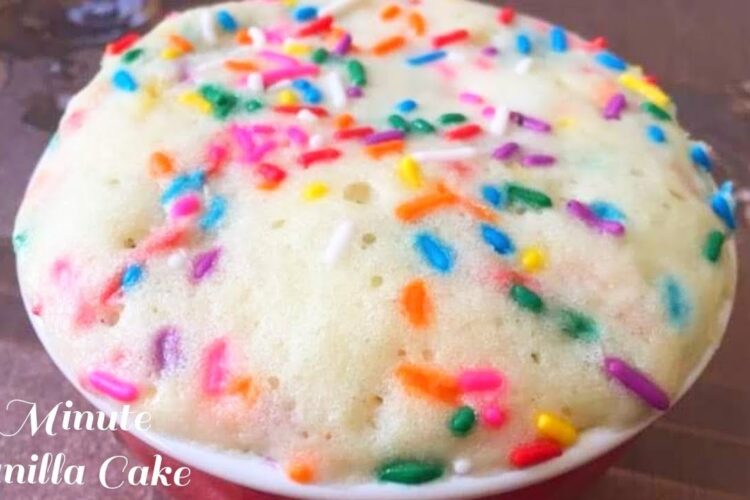 One Minute Vanilla Mug Cake | Eggless Microwave Cake | #Shorts