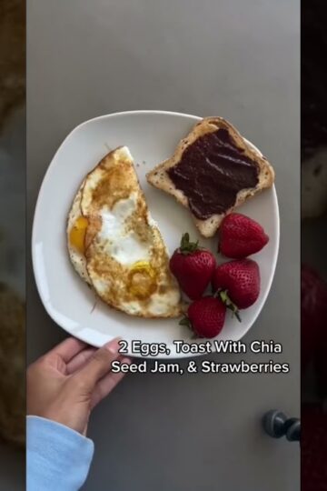 healthy weekday breakfast ideas! #healthyrecipes #healthybreakfast #breakfastideas #whatieatinaday