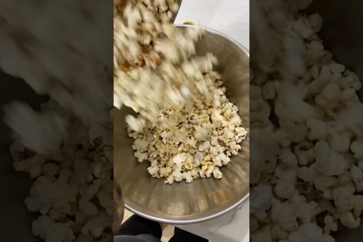 How this Nutritionist makes popcorn 🍿