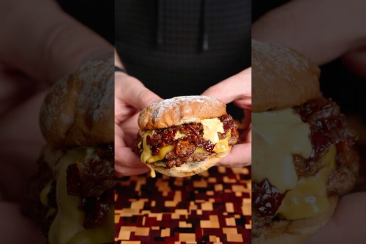 Here is how to make the PERFECT Smashburger!