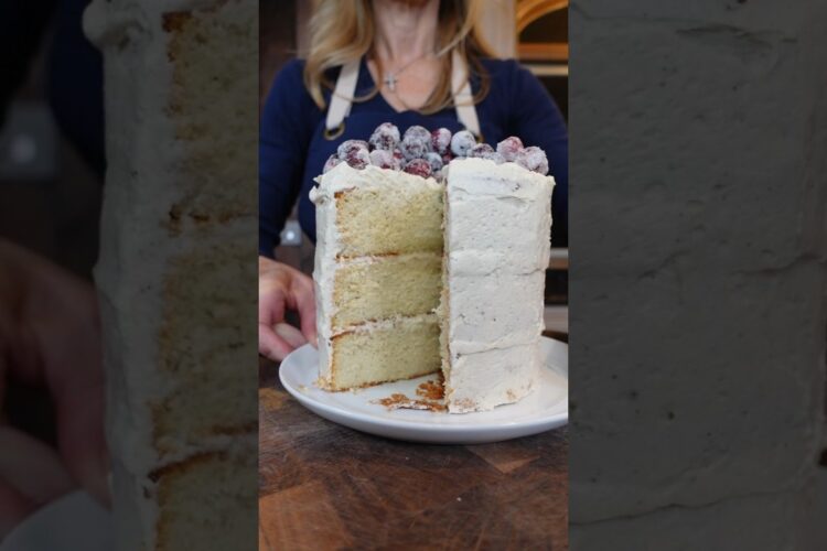 The BEST Vanilla Cake