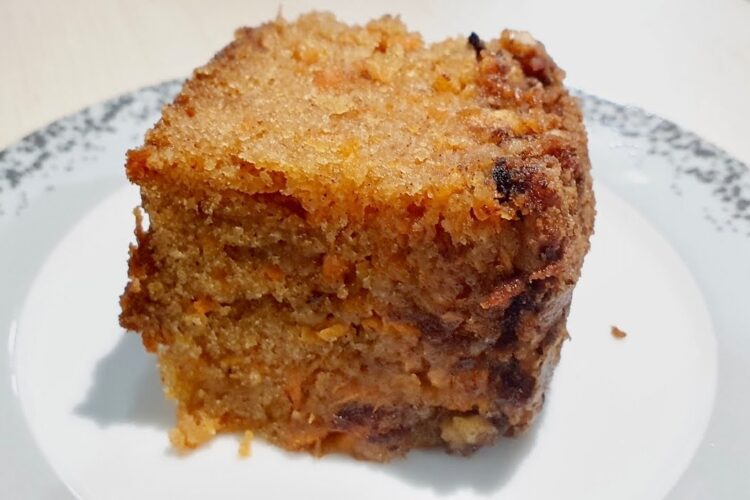 Moist & Soft Carrot Cake Recipe | Easy Carrot Cake Recipe
