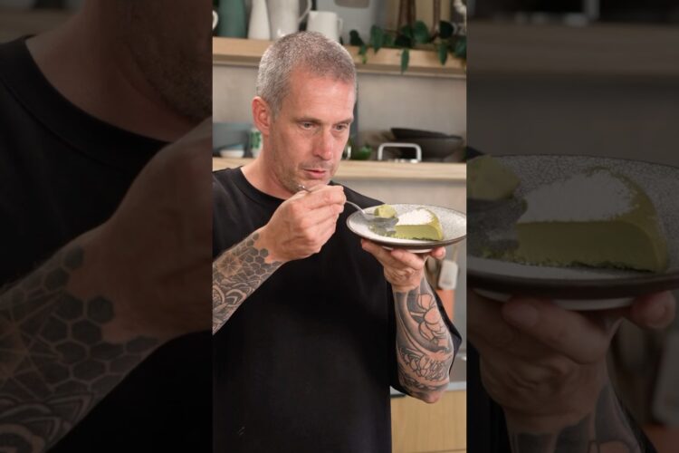 Matcha Cheesecake in a Rice Cooker