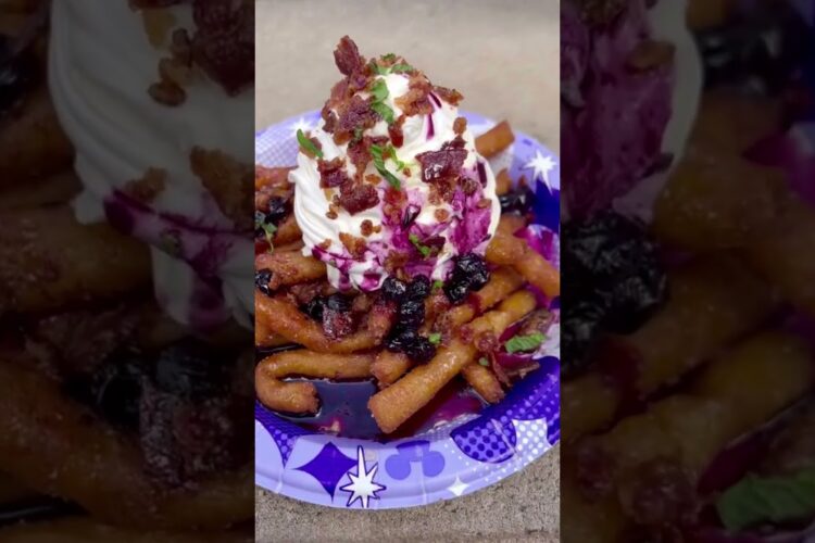 Disney’s Blueberry-Maple Bacon Funnel Cake Fries are AMAZING!