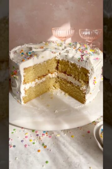Moist gluten free vanilla cake!
