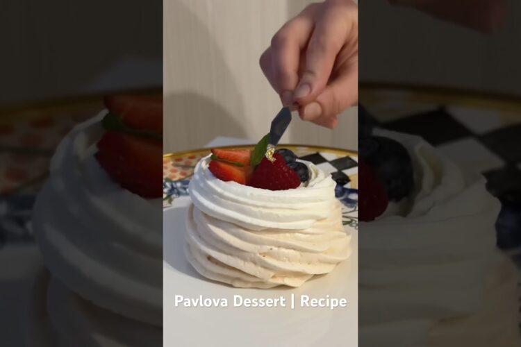 Pavlova Dessert | Recipe