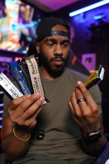 Reviewing Your Favorite Protein Bars