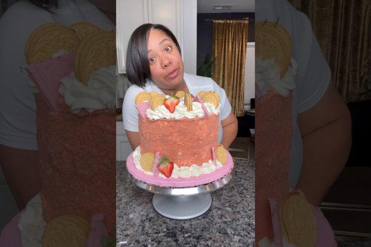 Easy Strawberry Crunch Cake | Box cake mix | Surprise ending!