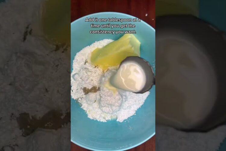 How to make homemade frosting - so easy!