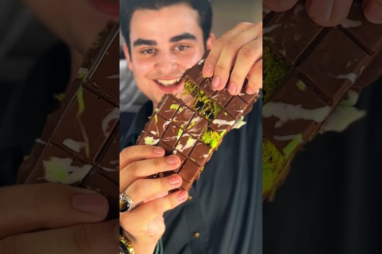 Viral Dubai Kunafa Chocolate Recipe! 🤯🍫 #shorts