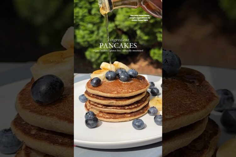 3-Ingredient Banana Pancakes 🥞