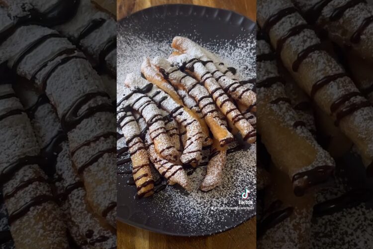 Learn how to make funnel cake fries #funnelcake #dessert #fries #cookwithme #bakewithme