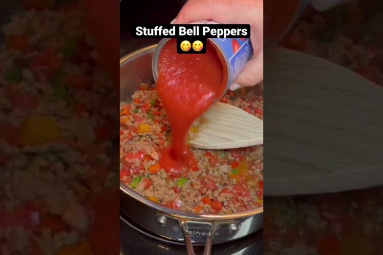 These stuffed bell peppers are delicious!! #shorts #stuffedpeppers #cooking #recipe #food