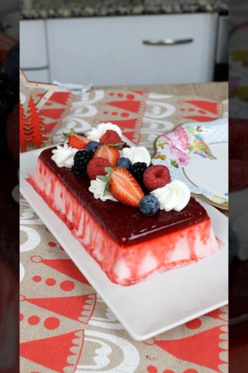 PANNA COTTA con frutos rojos. LaDulcepedia