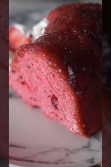 Easy Strawberry Cake Fresh & Homemade