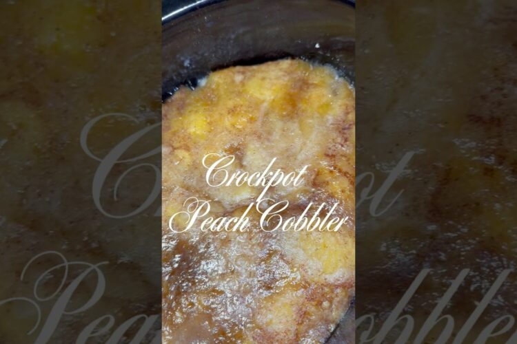 My crockpot peach cobbler is 😮‍💨🤤 #crockpotrecipes #peachcobbler #dessert #delicious