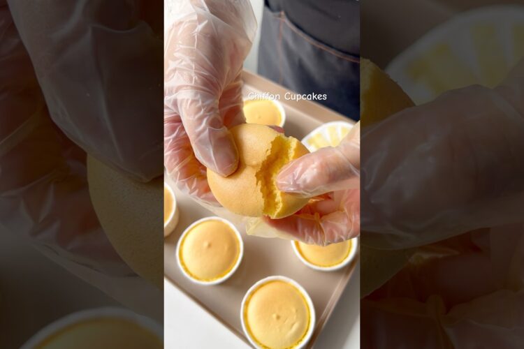 Chiffon Cupcake #cupcake #softcake #fluffycake #recipe #baking #cooking