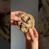single serve bakery style chocolate chip cookies!! #chocolatechipcookies #cookierecipe