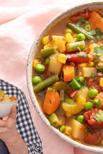 Easy Vegetable Soup Recipe | Beyond Easy!