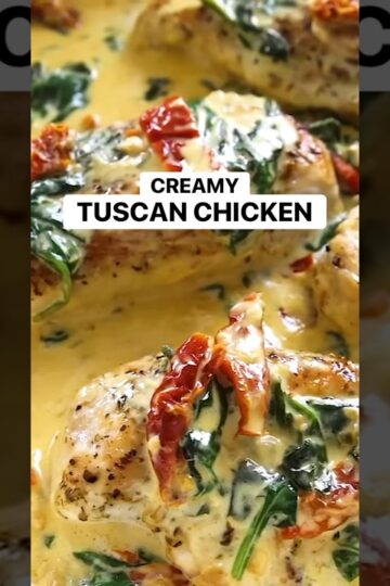 Creamy Tuscan Chicken Only 357 Calories! #tuscanchicken #easycook #chickenrecipe