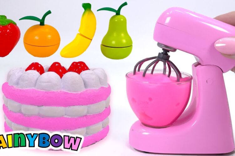 Lets Create a Birthday Dinner Party in our Toy Kitchen