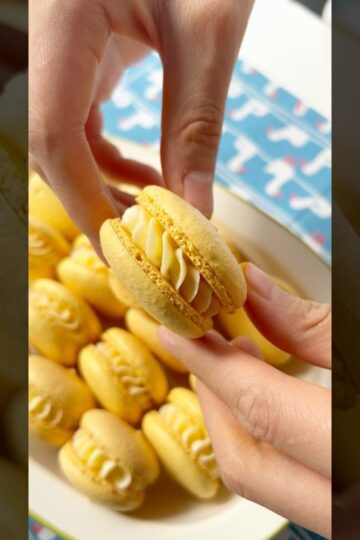 Lemon Macarons 🍋