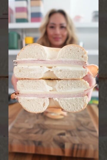 School Lunchbox Ideas | Turkey + Cheese Bagel Sandwiches