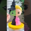 I made a WICKED cake: Elphaba vs. Glinda