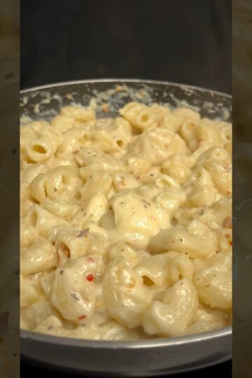White Sauce Pasta 🍝 #shorts #foodiefavs #pasta
