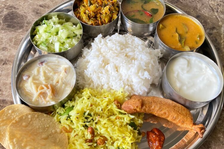 South veg Indian Thali Recipe, Quick & easy Indian veg thali, veg thalirecipe for lunch