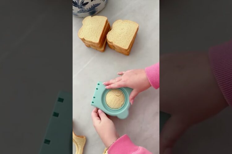 Anything that ends in an easy dinner gets a 🙌🏻 from me! Comment MEAL PREP for the links to all